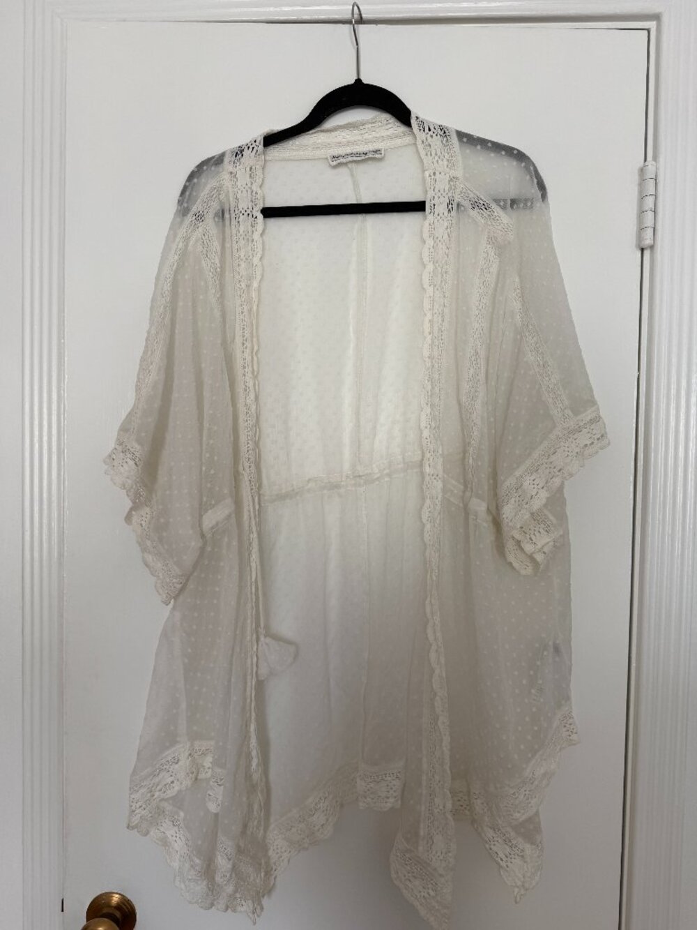 Abercrombie & Fitch Women’s One Size White Sheer Lace Trim Tie Robe Tassel